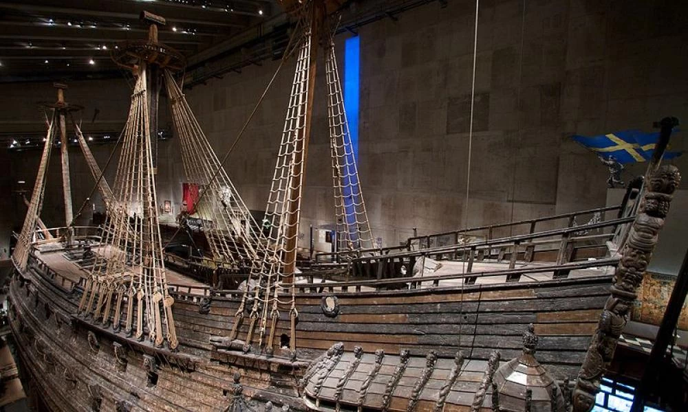 Το πολεμικό πλοίο του 1800 που διατηρήθηκε τέλεια στα νερά της Βαλτικής